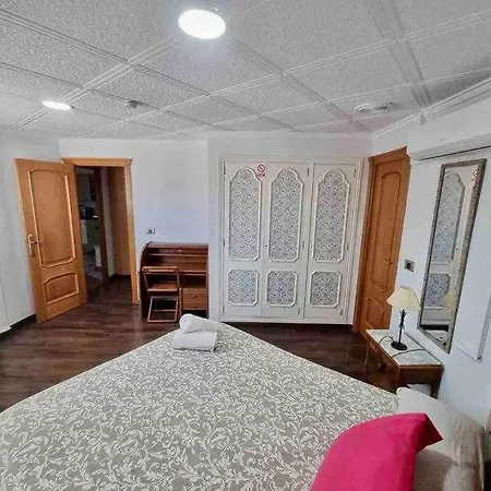 Apartamentos Centro Ciudad 2 Habitaciones Elda Esterno foto