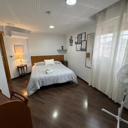Apartamentos Centro Ciudad 2 Habitaciones Elda Esterno foto